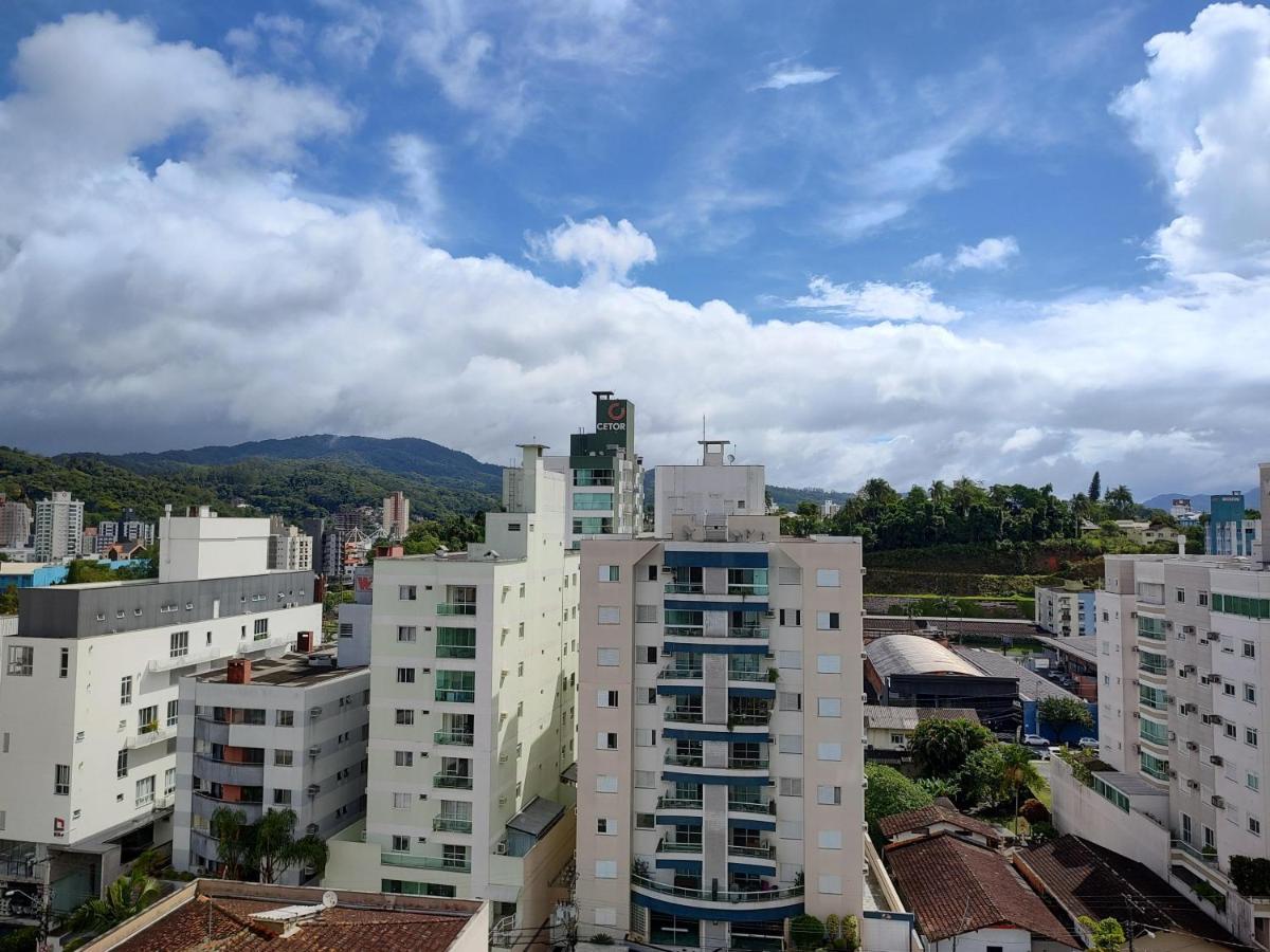 Loft 401 Perto Da Vila Germanica E Centro بلوميناو المظهر الخارجي الصورة